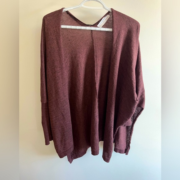 Maroon cardigan - Picture 1 of 3